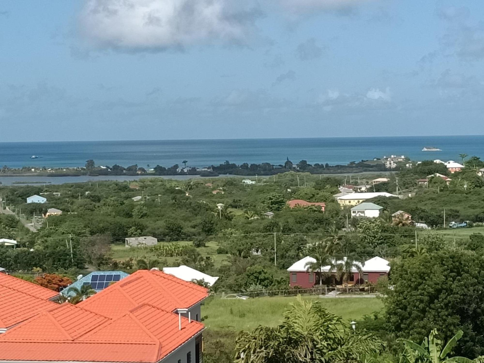 Holiday Home Belvedere Dickenson Bay Bilik gambar